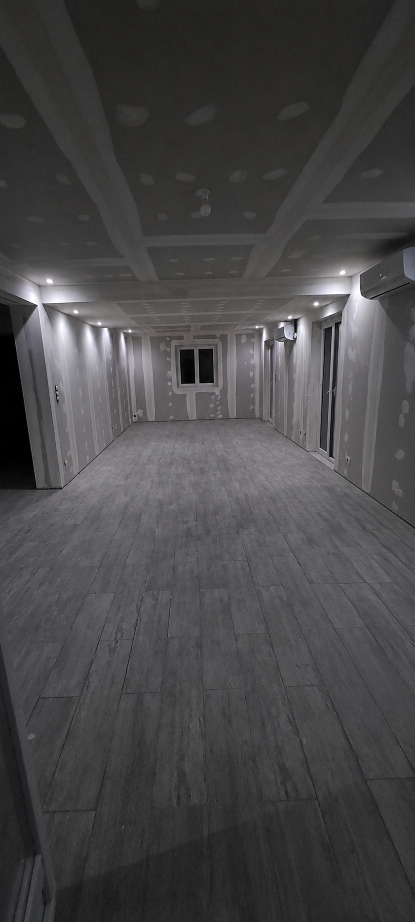 Votre artisan plaquiste pour vos projets de rénovation intérieure sur mesure